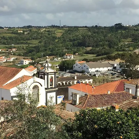 Casa Da Travessa - بيت للعطل Óbidos